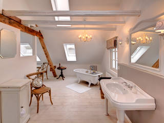 Hofhaus 1890, Bad, Lichters Living Lichters Living Country style bathroom