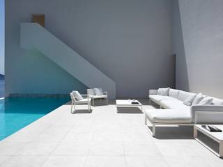 homify Piscina minimalista