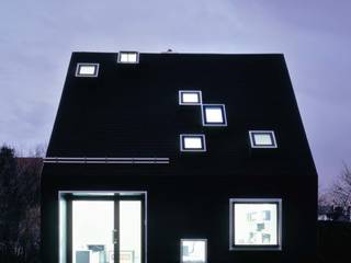 Das schwarze Haus , Peter Haimerl . Architektur Peter Haimerl . Architektur Casas