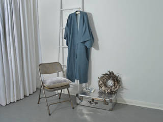 A White Bedroom, Cathy Phillips & Co Cathy Phillips & Co غرفة نوم