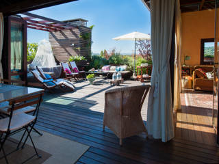 Una terrazza tutta da vivere, Studio Architettura del Paesaggio Giardini Giordani di Luigina Giordani Studio Architettura del Paesaggio Giardini Giordani di Luigina Giordani سطح مستوي / رووف مستوي