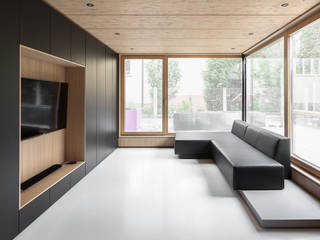 House B, FORMAT ELF ARCHITEKTEN FORMAT ELF ARCHITEKTEN Modern Living Room