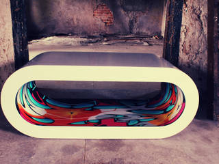 Graffiti Hoop Table , Zespoke Design Zespoke Design Salas modernas