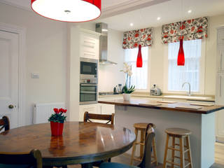 Creatio of open plan kitchen, Emmanuelle Lemoine Interiors Emmanuelle Lemoine Interiors Modern dining room