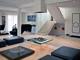 cheminée pyramidale en verre, Bloch Design Bloch Design Eclectic style living room