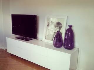 Piso en Pozuelo, Vade Studio SC Vade Studio SC Living roomTV stands & cabinets