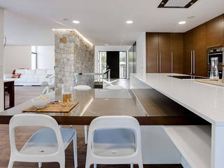 Cocina Office con isla - Diseño Chiralt Arquitectos - Casa Gerard Chiralt Arquitectos Cocinas minimalistas
