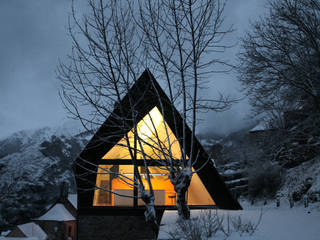 Pyrenees, Cadaval & Solà-Morales Cadaval & Solà-Morales Modern Houses