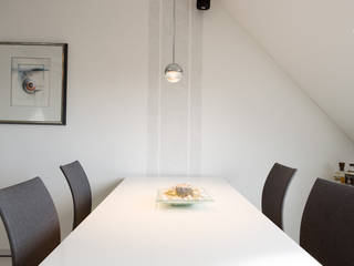 Moderne Maisonette Wohnung, Zimmermanns Kreatives Wohnen Zimmermanns Kreatives Wohnen Modern dining room