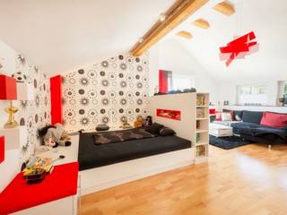 Jugendzimmer in FCN-Farben , tRÄUME - Ideen Raum geben tRÄUME - Ideen Raum geben Moderne kinderkamers
