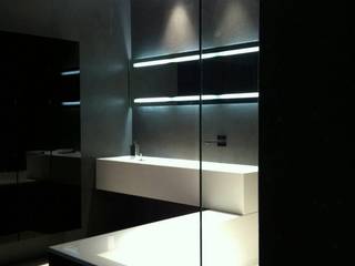 AEX home, Ernesto Fusco Interior Designer Ernesto Fusco Interior Designer Minimalist style bathroom Quartz Black