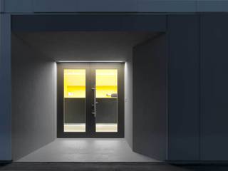 Showroom Wolf-Fenster , LR Architetti LR Architetti Espacios comerciales