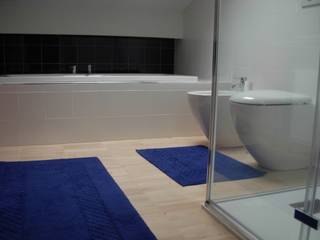 Alloggio RB, Progetti d'Interni e Design Progetti d'Interni e Design Phòng tắm: thiết kế nội thất · bố trí · ảnh