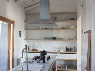 Ristrutturazione nel quartiere Pigneto a Roma, Studio Cassiani Studio Cassiani Cozinhas modernas