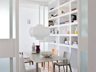 Renovation of an apartment placed in Parioli-Pinciano neighbourhood in Rome., Studio Cassiani Studio Cassiani Modern dining room