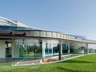 Topographic house in Llavaneres, MIAS Architects MIAS Architects Casas modernas