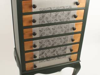 Upcycled Edwardian music cabinet, Narcissus Road Furniture Design Narcissus Road Furniture Design غرفة المعيشة