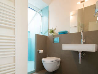 Badezimmer, Luna Homestaging Luna Homestaging Modern style bathrooms