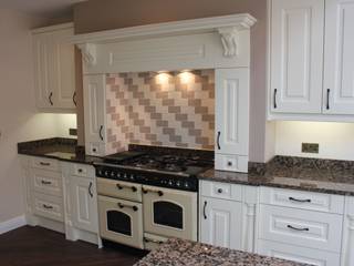 Traditional French Cut Kitchen, Hallmark Kitchen Designs Hallmark Kitchen Designs Cocinas clásicas