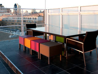 Southbank, London, Urban Roof Gardens Urban Roof Gardens Moderner Balkon, Veranda & Terrasse
