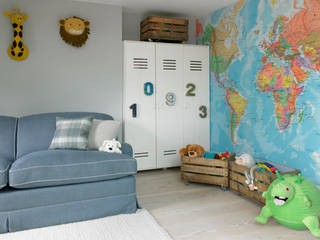 Little LEIVARS, LEIVARS LEIVARS Eclectic style nursery/kids room