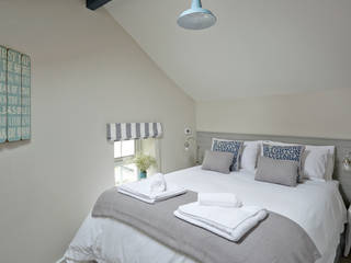 Porthleven, LEIVARS LEIVARS Eclectic style bedroom