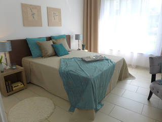 Musterwohnung in Dorsten, raumessenz homestaging raumessenz homestaging Modern style bedroom