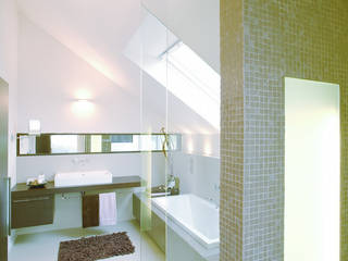 Neubau, Angelika Wenicker - Vollbad Angelika Wenicker - Vollbad Ванная комната в стиле модерн