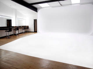 Park Royal Studios, Amorphous Design Ltd Amorphous Design Ltd Media room