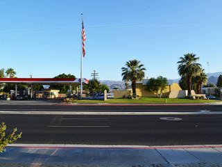 76 Gas Station & CarWash Ramon Rd. Cathedral City CA. 2014, Erika Winters® Design Erika Winters® Design Gewerbeflächen