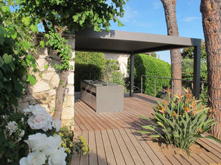 Deck piscine et cuisine d'extérieur, INSIDE Création INSIDE Création Modern Terrace