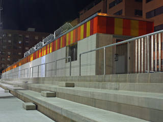 Vestuario y campo de futbol San Gregorio B, miguel cosín miguel cosín Espacios comerciales