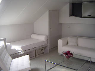 marina, nikohl cadeau interiors nikohl cadeau interiors Habitaciones