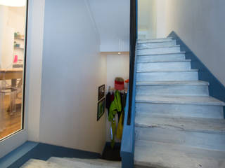TOURS Cathédrale, Christèle BRIER Architechniques Christèle BRIER Architechniques Eclectic style corridor, hallway & stairs