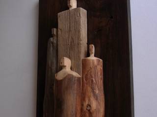 Holzbild mit aufgesetzter Figurengruppe bernd kohl - objekte in holz und stahl Kunst Bilder & Gemälde