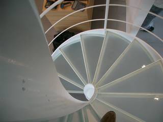 Helicoidal staircase, Ni.va. Srl Ni.va. Srl Commercial spaces White