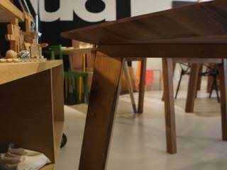 Tavolo quadrato bordi smussati, Vud Design Vud Design Ruang makan: Ide desain, inspirasi & gambar