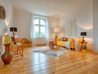 Zechenhaus Bochum Kirchviertel, HOMEstaging-RUHR HOMEstaging-RUHR Soggiorno eclettico