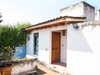 Casa de descanso en Chapala, Mikkael Kreis Architects Mikkael Kreis Architects Casas mediterrâneas