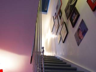 TOURS - Restructuration complète d'une maison verticale, Christèle BRIER Architechniques Christèle BRIER Architechniques Couloir, entrée, escaliers modernes