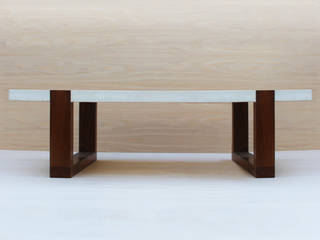 White Concrete & Reclaimed Wood Coffee Table, IGMA Designs IGMA Designs ห้องนั่งเล่น