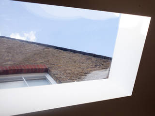 Skylight, Detail Francesco Pierazzi Architects Minimalistyczne okna i drzwi