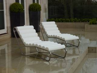 Outdoor Leather Loungers, Hide and Stitch Hide and Stitch Jardines de estilo moderno