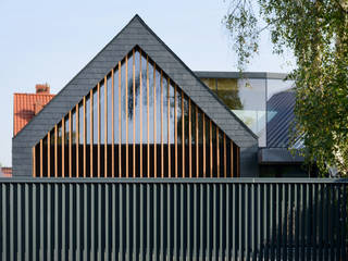 TWO BARNS HOUSE , RS+ Robert Skitek RS+ Robert Skitek Casas modernas: Ideas, diseños y decoración