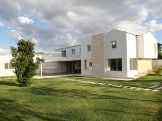 villa F 09, m12 architettura design m12 architettura design Casas mediterráneas