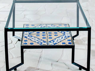 Spider Tiles & Glass Table, Francesco Della Femina Francesco Della Femina Сад в средиземноморском стиле