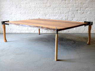 WOODSMAN AXE TABLE, Duffy London Duffy London Eclectic style houses