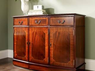 Antique Reproduction Sideboard, Parklane Furniture Parklane Furniture Comedores de estilo clásico