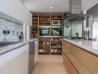 CASA HARAS, ESTUDIO GEYA ESTUDIO GEYA Modern Kitchen