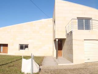 Vivienda unifamiliar en Tomiño, Pontevedra (Spain), HUGA ARQUITECTOS HUGA ARQUITECTOS Modern Houses